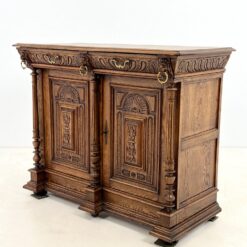Senovinė ąžuolinė drožinėta komoda 59×129,5×104,5 cm