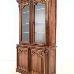 Klasikinio stiliaus riešutmedžio dviejų dalių bufetas 48x139x224 cm