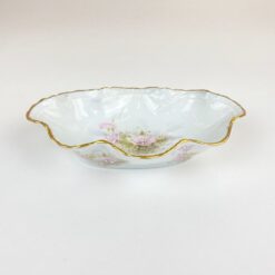 Prancūziškas porcelianinis Limoges Sélection Gilis dubenėlis banguota kraštine 11×17,5×4,5 cm