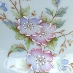 Prancūziškas porcelianinis Limoges stalinis šviestuvas su tekstiliniu gaubtu 27x30x44 cm