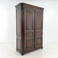 Ąžuolinė dviejų durų rūbų spinta 62x143x212 cm