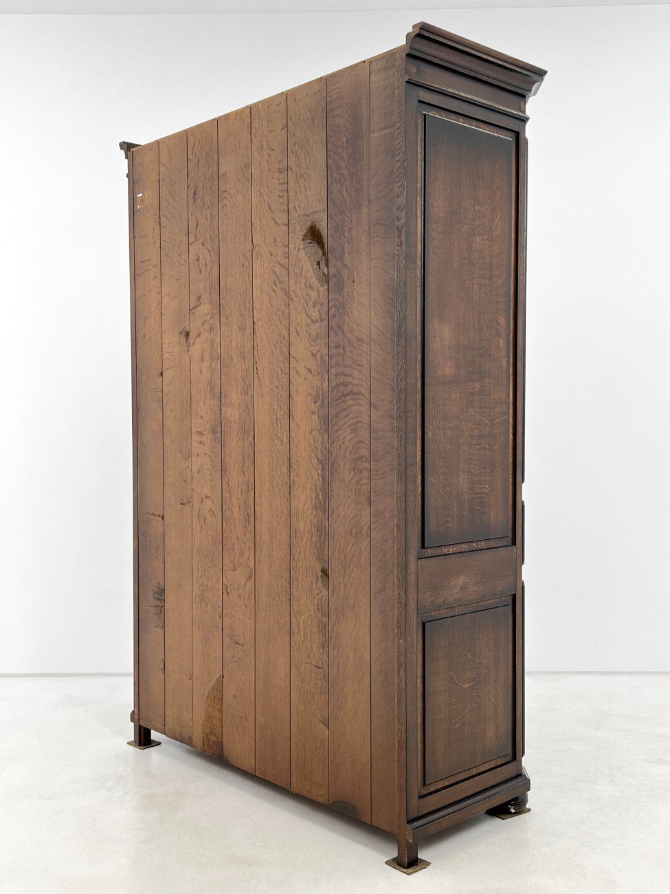 HB0689-spintos-10 Ąžuolinė dviejų durų rūbų spinta 62x143x212 cm