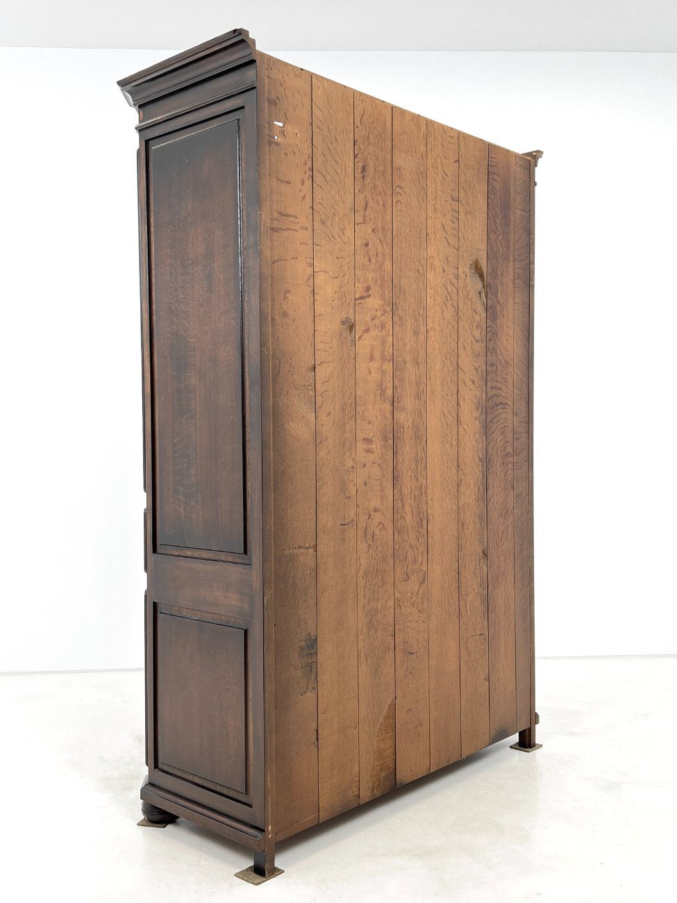 HB0689-spintos-11 Ąžuolinė dviejų durų rūbų spinta 62x143x212 cm