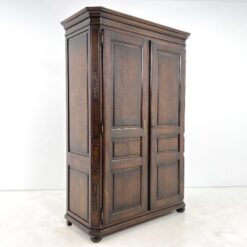 Ąžuolinė dviejų durų rūbų spinta 62x143x212 cm