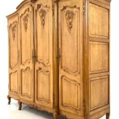 Ąžuolinė rokoko stiliaus keturių durų rūbų spinta 71x217x211 cm