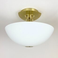 Lubinis metalinis aukso spalvos TRIO Lighting Group šviestuvas su stikliniu baltos spalvos gaubtu 37x37x30 cm