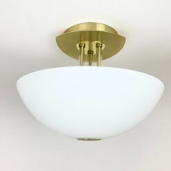 Lubinis metalinis aukso spalvos TRIO Lighting Group šviestuvas su stikliniu baltos spalvos gaubtu 37x37x30 cm