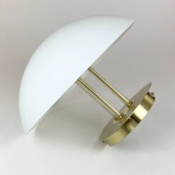 Lubinis metalinis aukso spalvos TRIO Lighting Group šviestuvas su stikliniu baltos spalvos gaubtu 37x37x30 cm