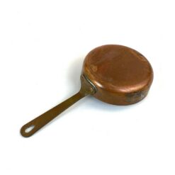 Miniatiūrinė varinė keptuvėlė alavuota vidine dalimi su žalvarine rankena 7,5x15x5 cm